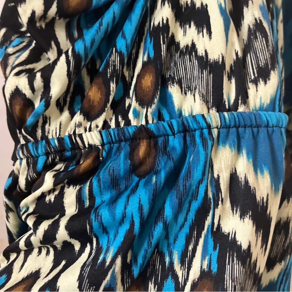 New Directions Blue Leopard Summer Top - Picture 2 of 5